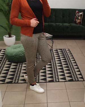 Brown checkered pants – Pieces