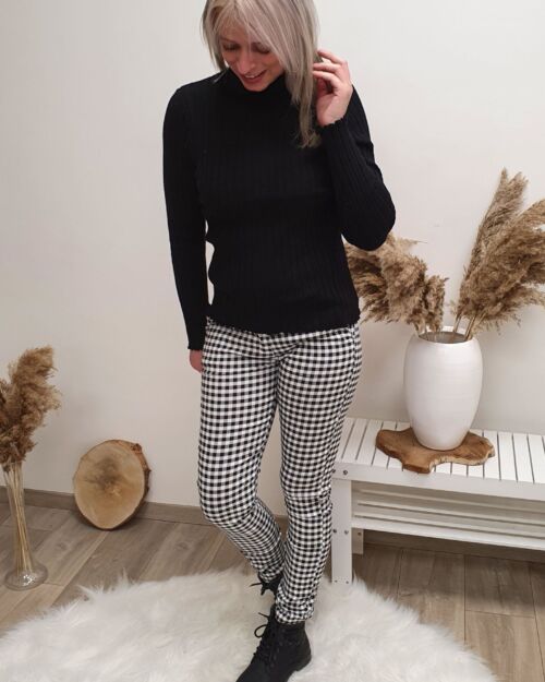 Checkered pants – Black/ White