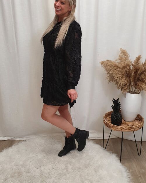Short lace dress – Black
