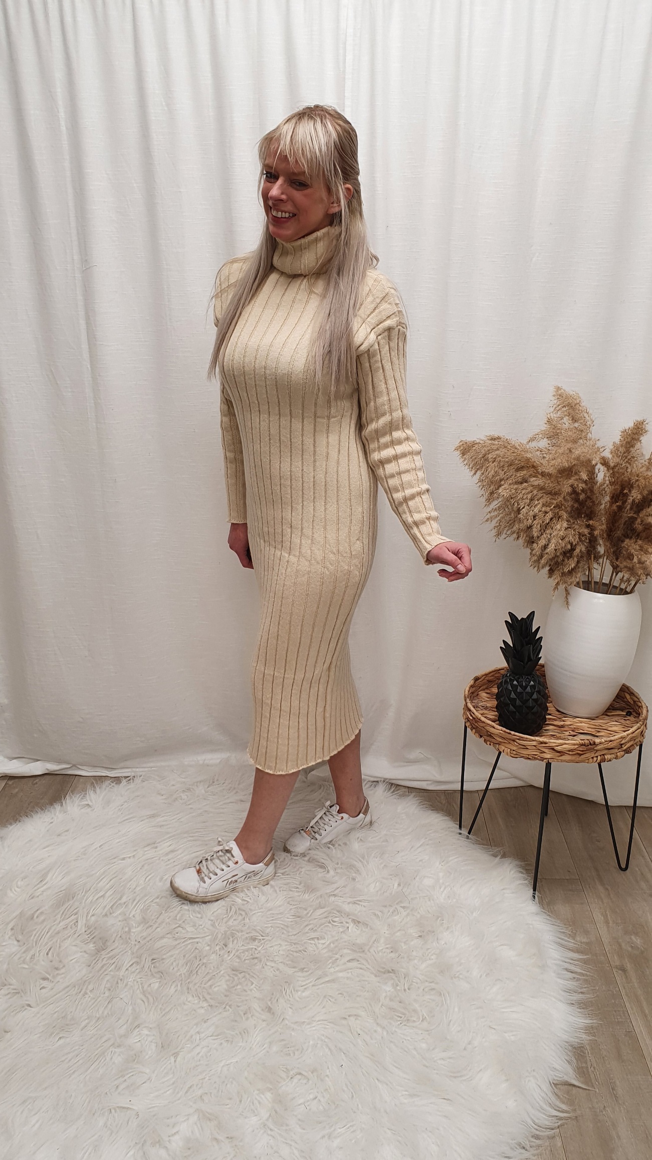 Sweater dress – Beige